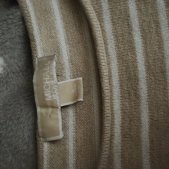 Michael Kors tan and white striped sweater size large - Picture 2 of 4